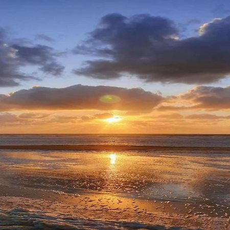 Comfortable Apartment In Oostende With Sea Views Eksteriør bilde